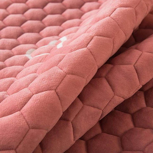 Постелнина како подарок VELVETLUX